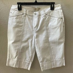 CAbi Out ‘n About short